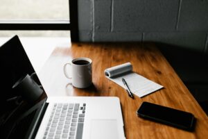 Gestión Emocional en Equipos Remotos: Herramientas Digitales Efectivas (165)