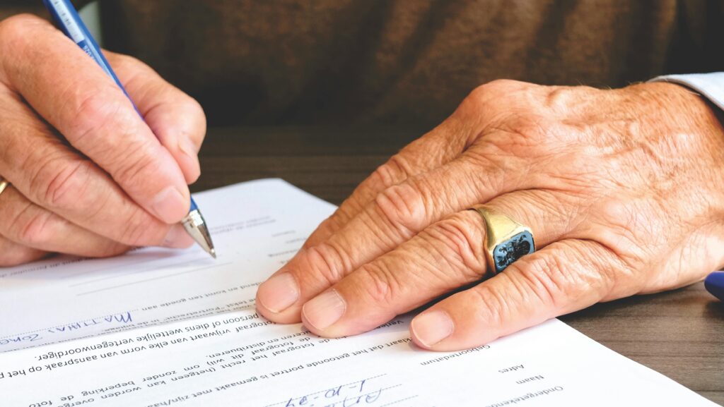 Contratos inteligentes: ¿cómo regular la automatización? Descubra los desafíos y oportunidades legales en un mundo digitalizado. #legaltech #contratos