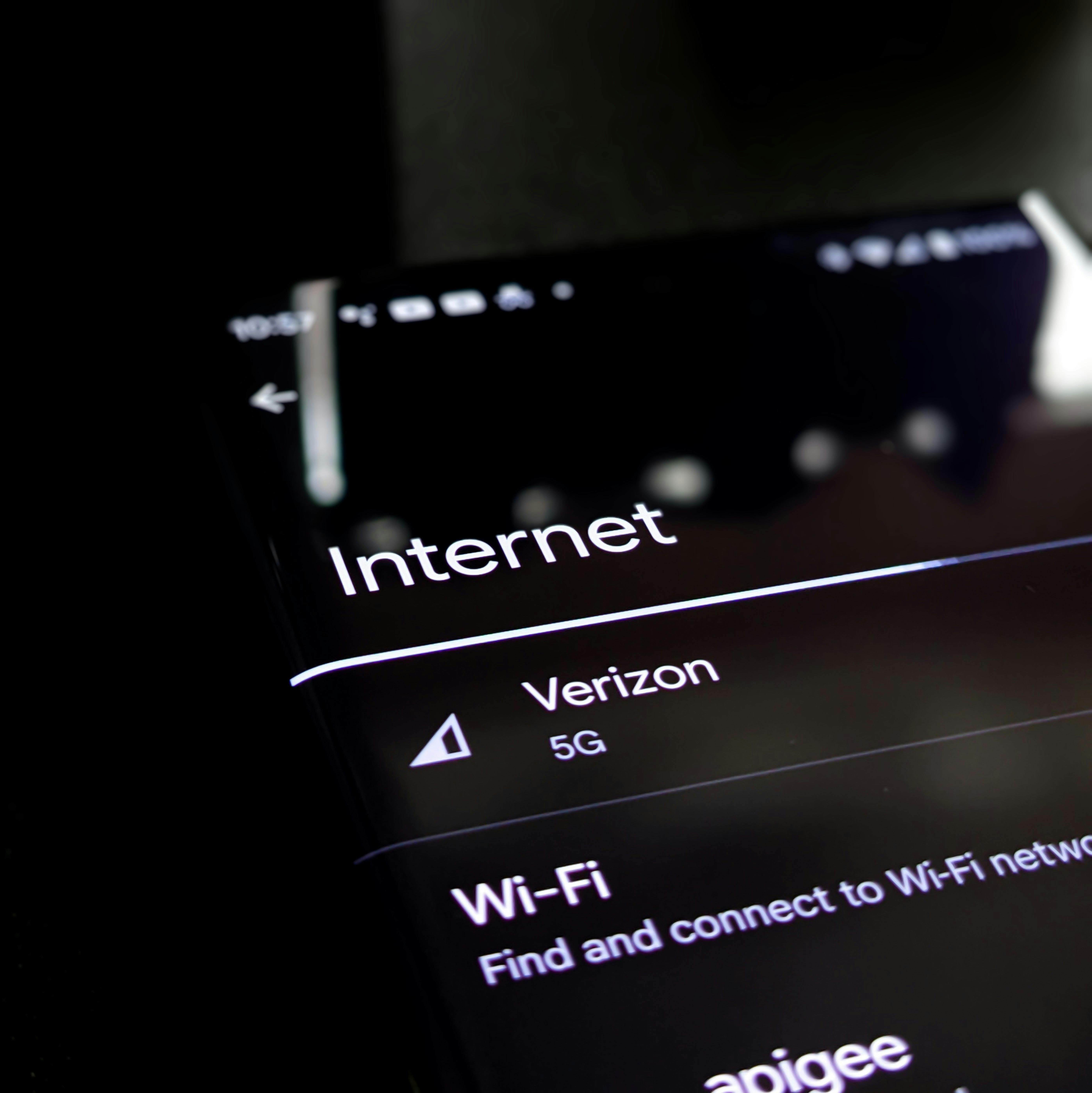 5G revoluciona la trazabilidad en la cadena de suministro. Conecta el futuro del comercio con mayor eficiencia y transparencia. #5G #logistica
